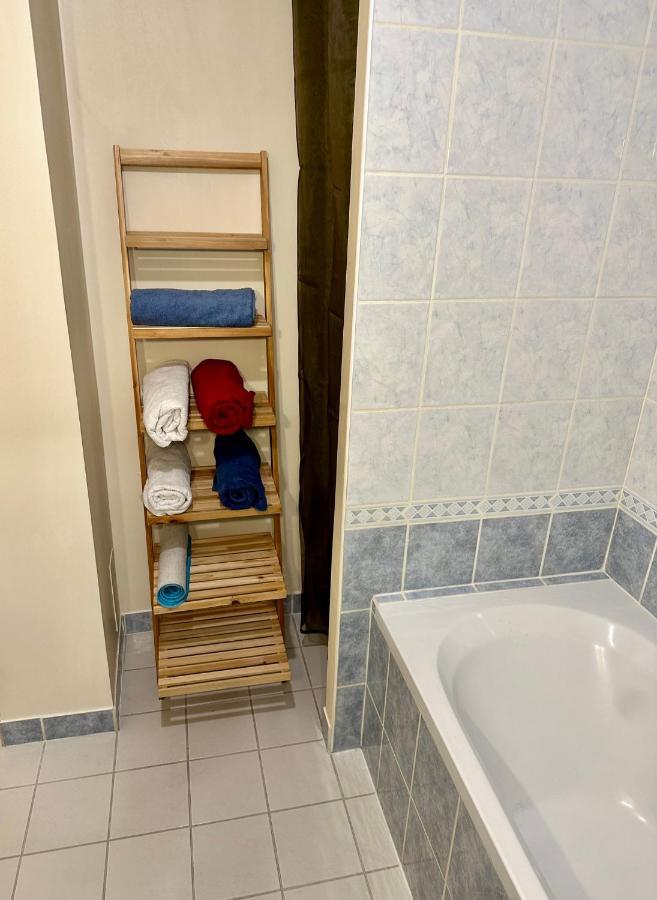 La C@Sa: Appartement Lumineux De 4Pieces / 3Ch/ Balcon/ Parking Bagnolet Exterior foto