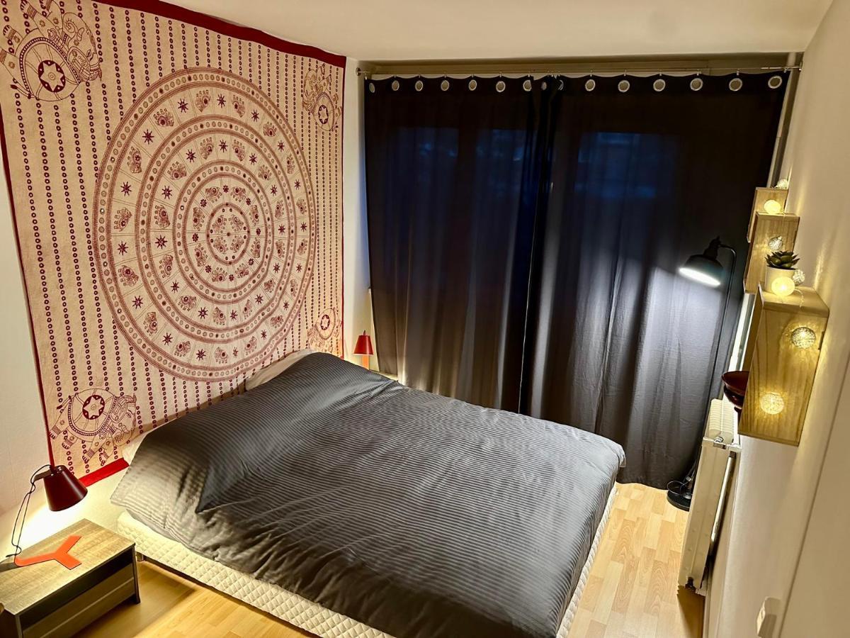 La C@Sa: Appartement Lumineux De 4Pieces / 3Ch/ Balcon/ Parking Bagnolet Exterior foto